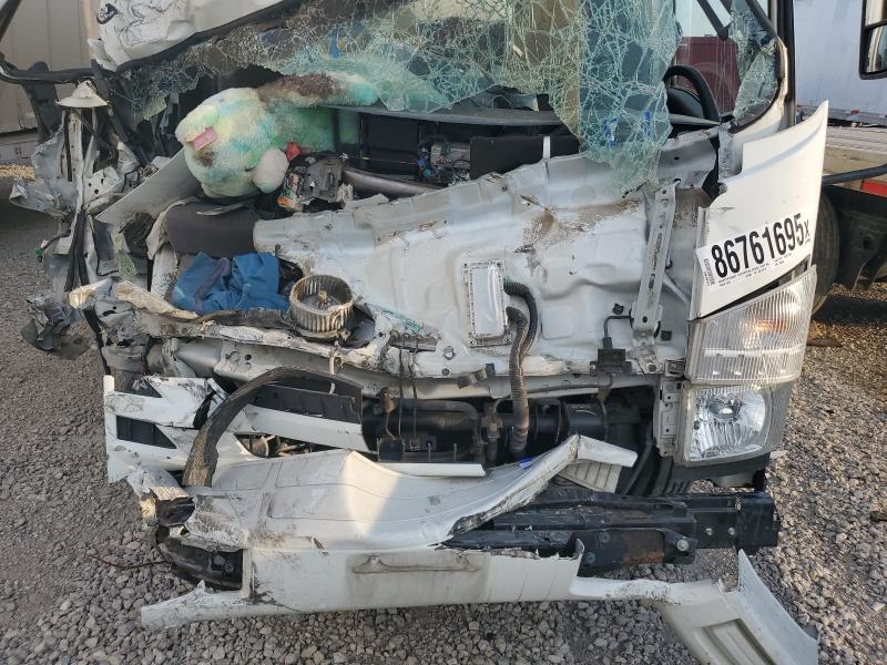 2019 Isuzu NRR BOX Truck