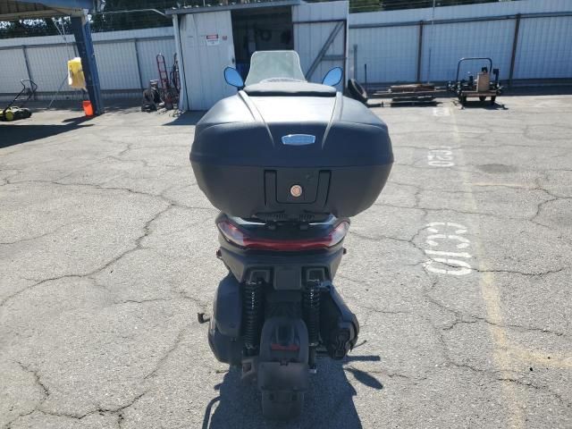 2023 Piaggio MP3 530 Exclusive