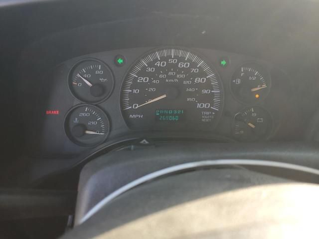 2004 Chevrolet Express G2500