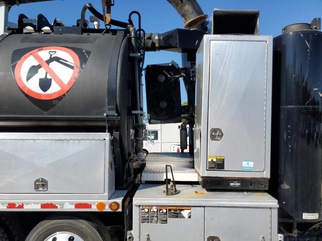2020 Kenworth Construction T400