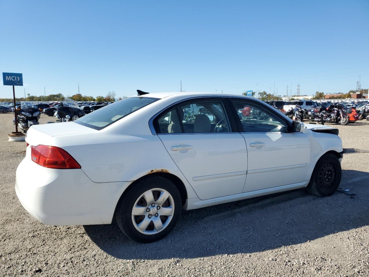 2010 KIA Optima lx