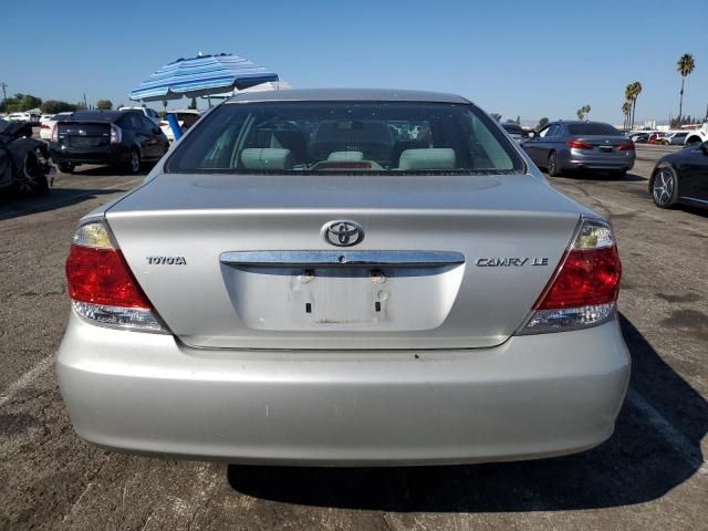 2005 Toyota Camry LE