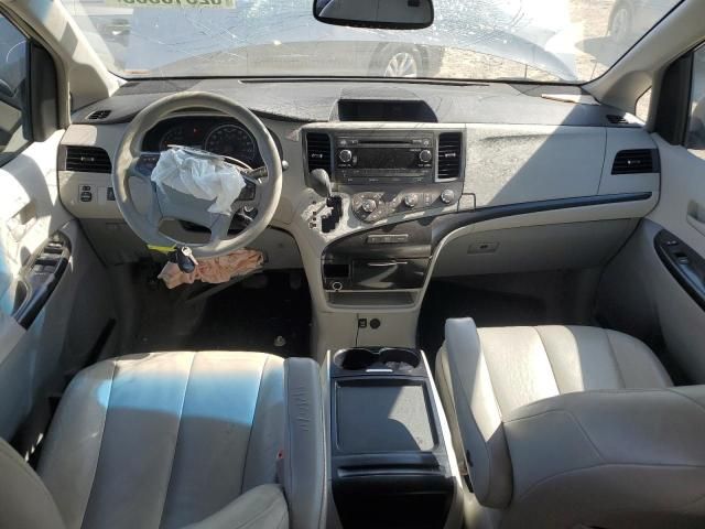 2011 Toyota Sienna LE