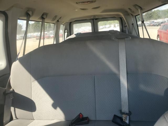 2013 Ford Econoline E350 Super Duty Wagon