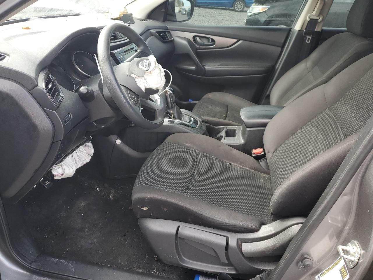 2020 Nissan Rogue Sport s