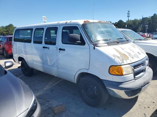 2001 Dodge RAM Wagon B2500