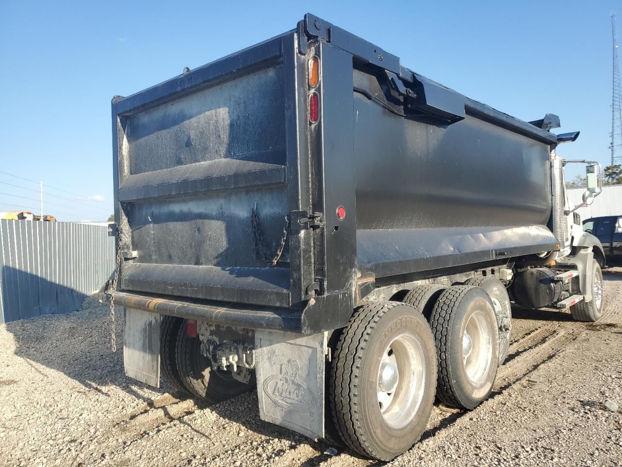 2007 Mack CTP700 Dump Truck