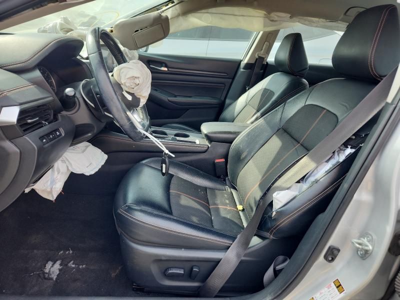 2020 Nissan Altima sr