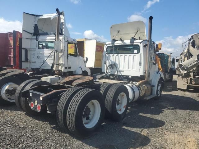 2016 Freightliner Business Class M2 Semi Truck