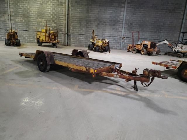 1989 Dynaweld Equipment Trailer