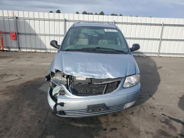 2003 Chrysler Town & Country Limited