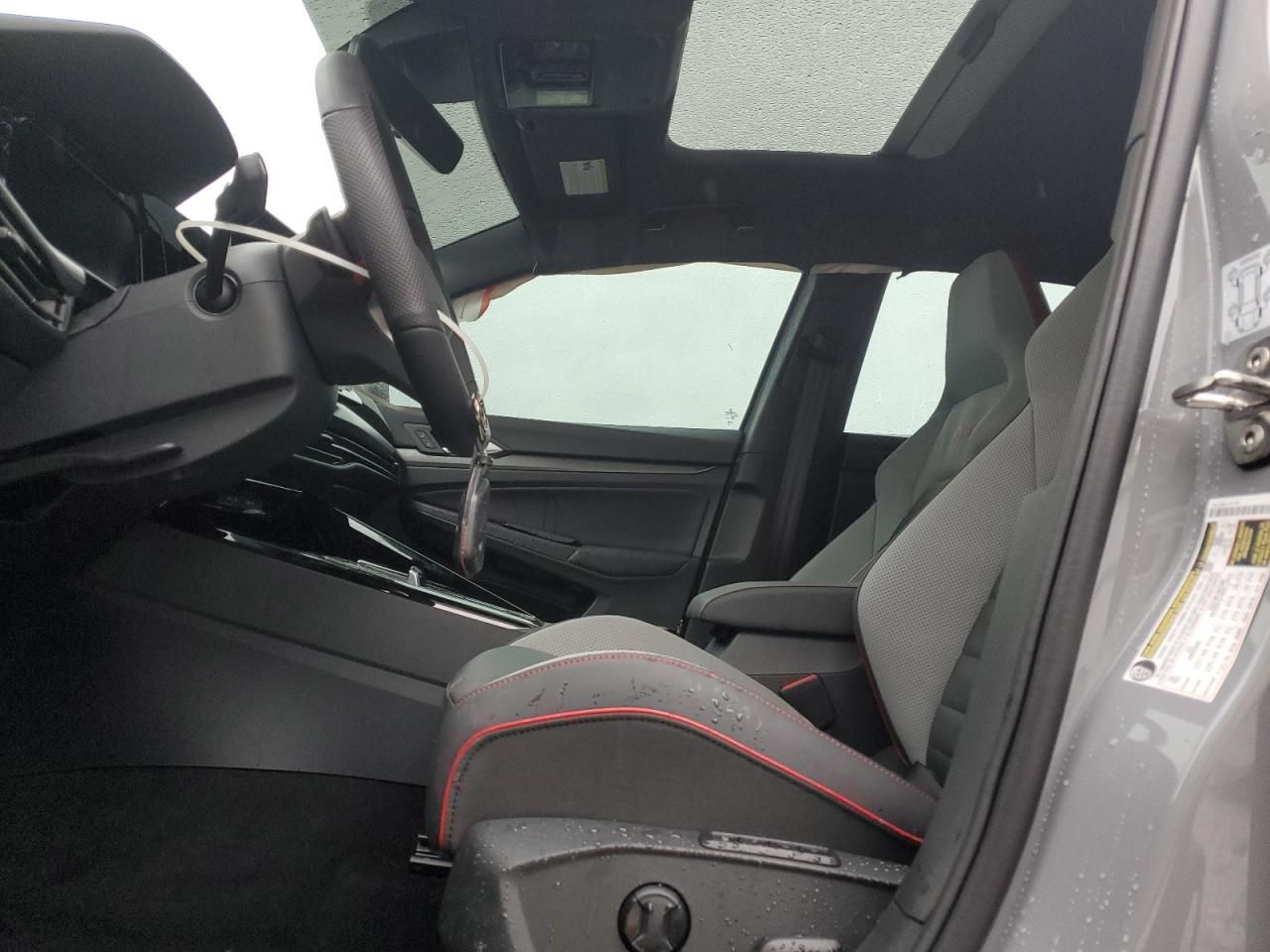 2025 Volkswagen Gti se