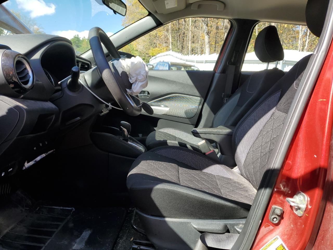 2020 Nissan Kicks sv