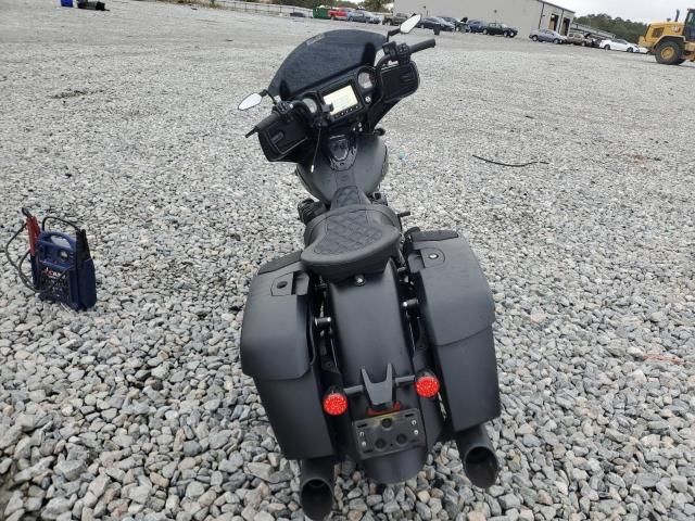 2023 Indian Motorcycle Co. Chieftain Dark Horse