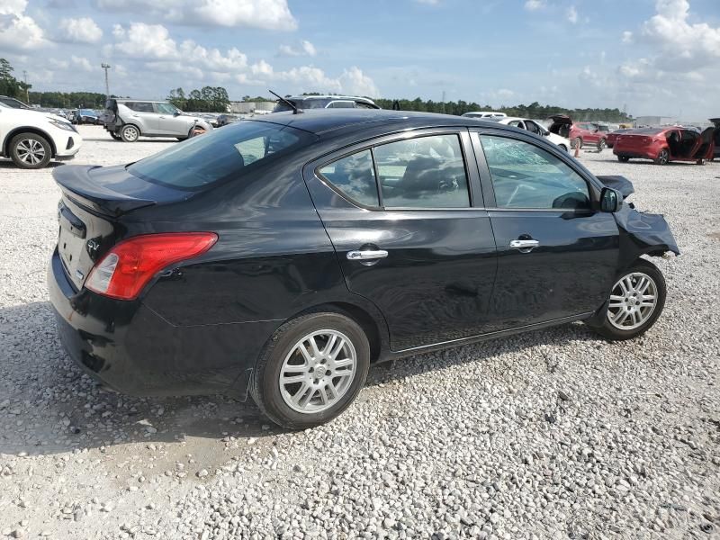 2013 Nissan Versa s