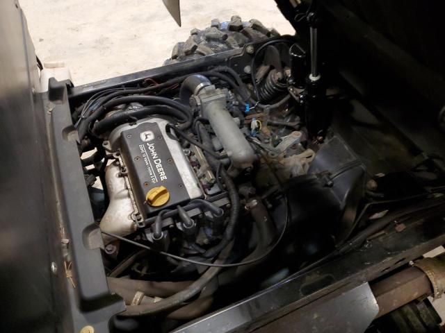 2016 John Deere Gator
