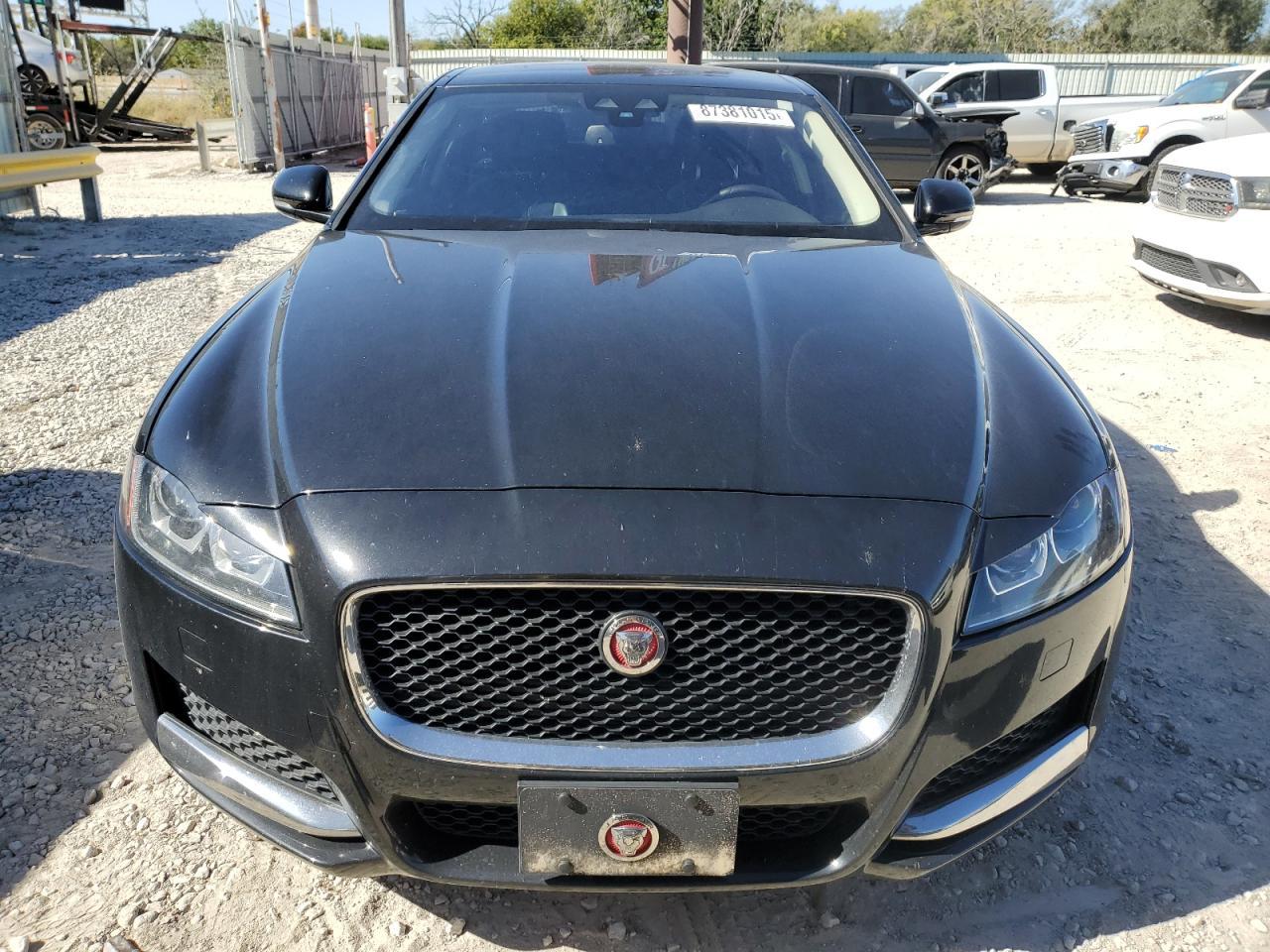 2017 Jaguar Xf Prestige