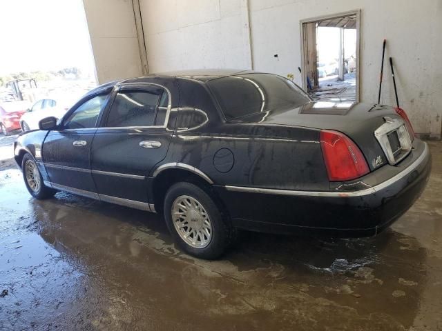 1999 Lincoln Town Car Signature