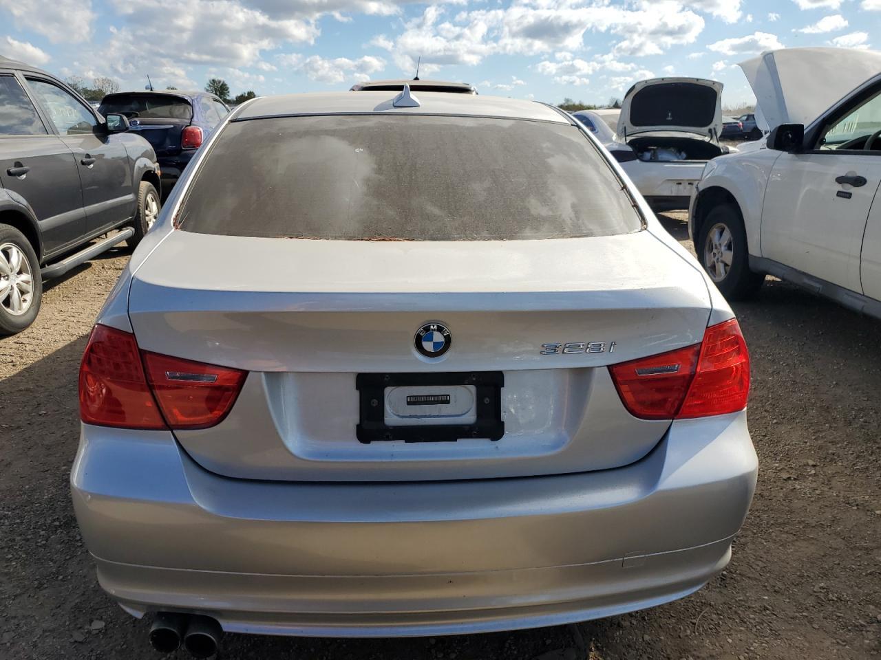 2011 BMW 328 xi Sulev
