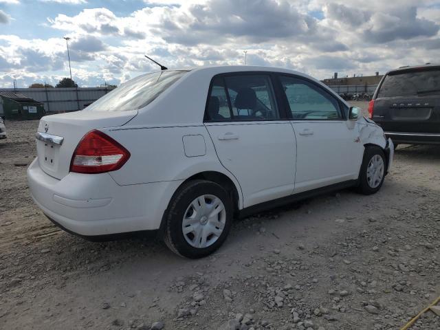 2011 Niss Versa 1.8 s