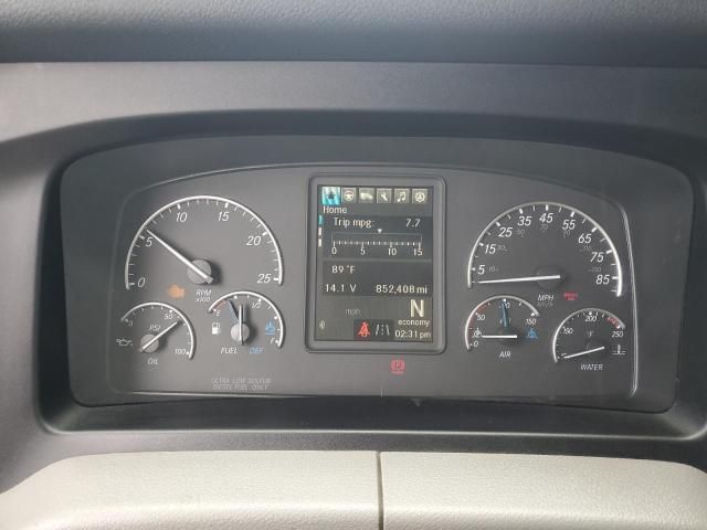 2019 Freightliner Cascadia 126
