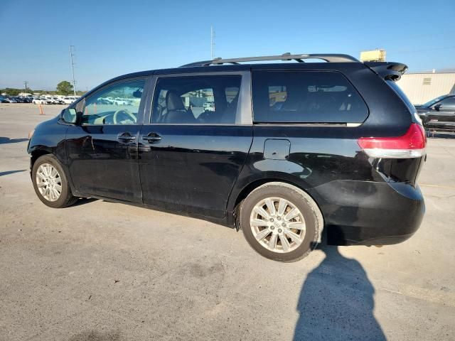 2013 Toyota Sienna xle