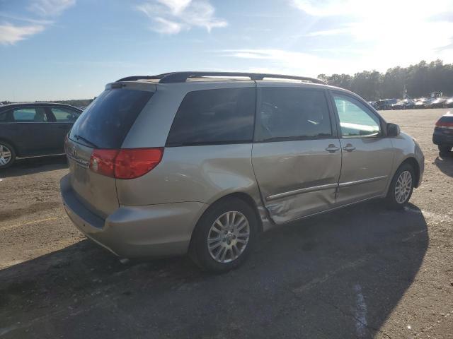 2010 Toyota Sienna xle