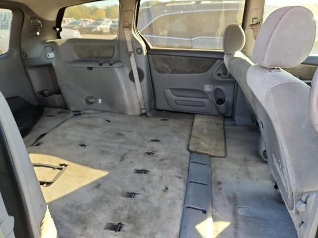 2007 Toyota Sienna CE