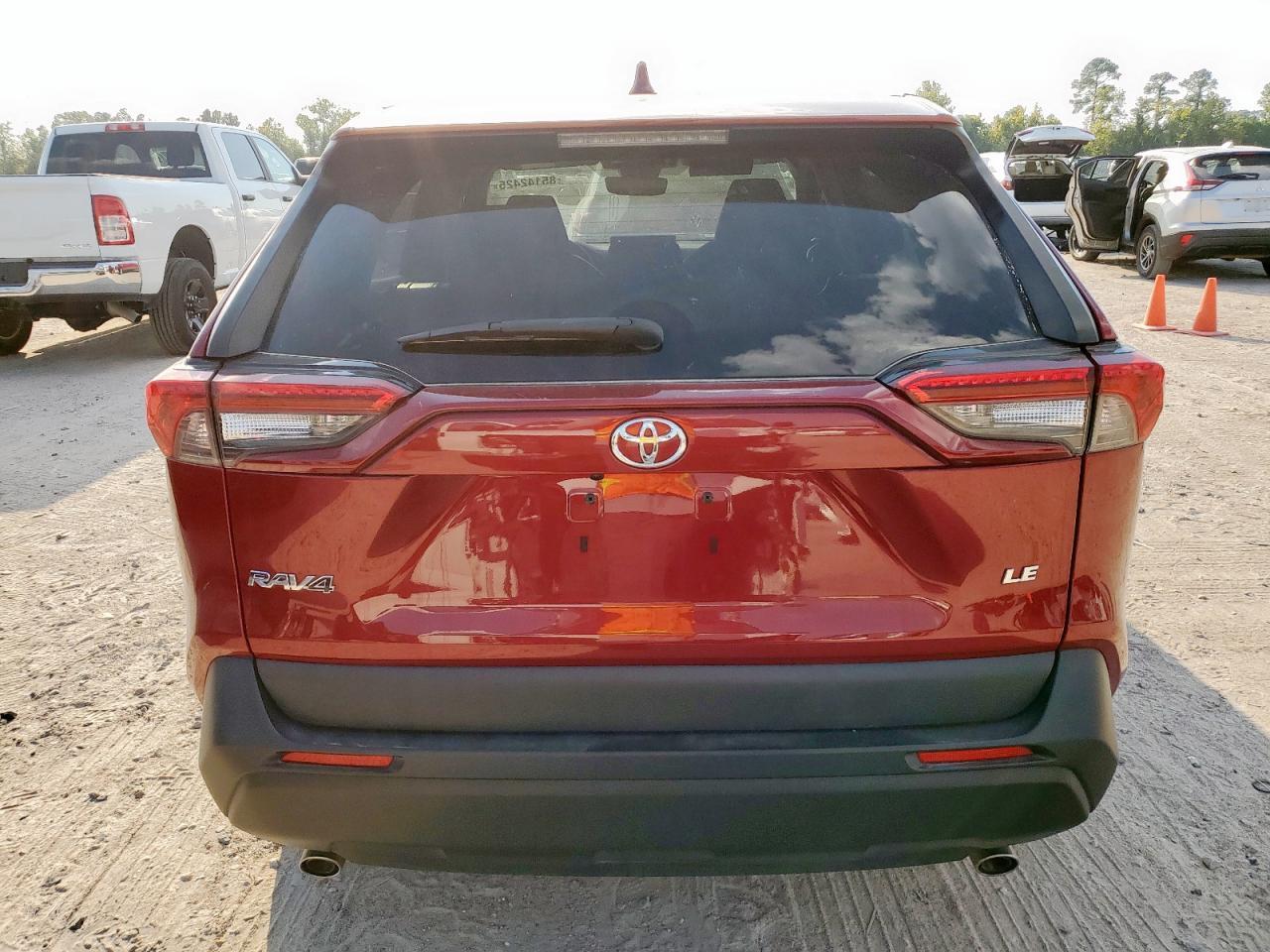 2022 Toyota Rav4 le