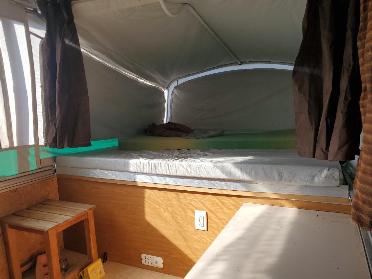2004 Fleetwood Sedona POP-UP Camper