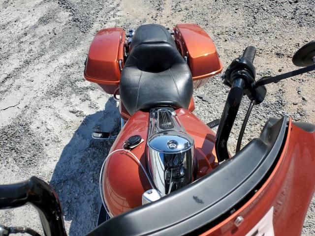 2011 Harley-Davidson Flhx