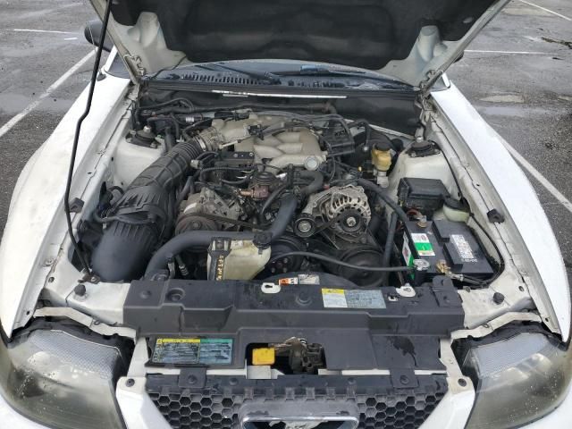 2004 Ford Mustang