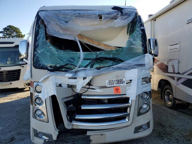 2017 Ford Econoline E450 Super Duty Commercial STR