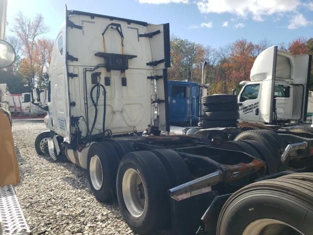 2015 Freightliner Cascadia Semi Truck