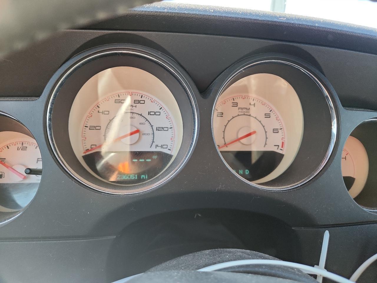 2013 Dodge Challenger sxt