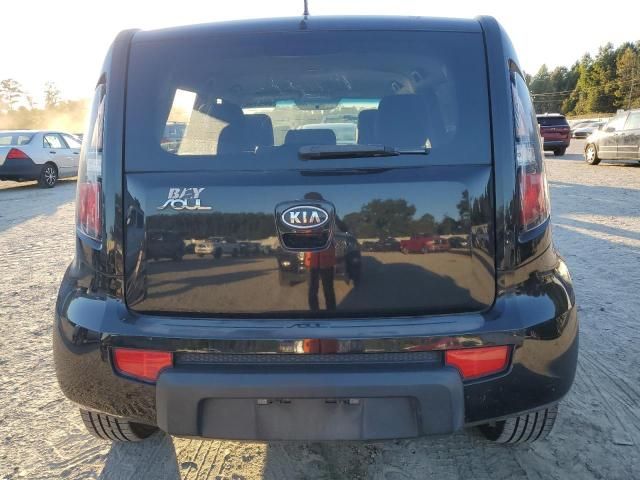 2011 KIA Soul +