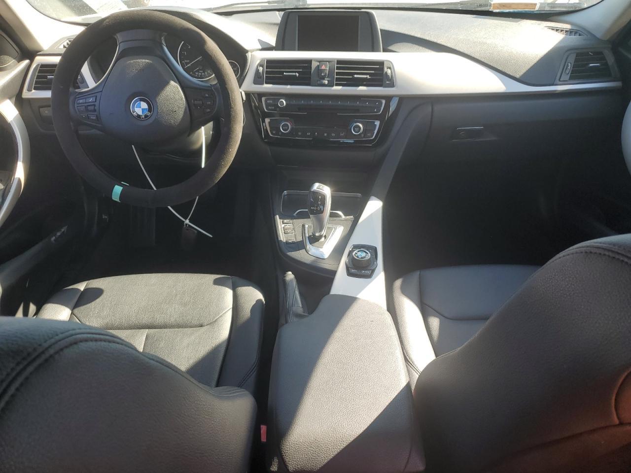 2016 BMW 320 i