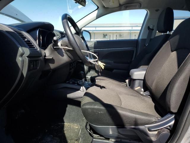 2016 Mitsubishi Outlander Sport es