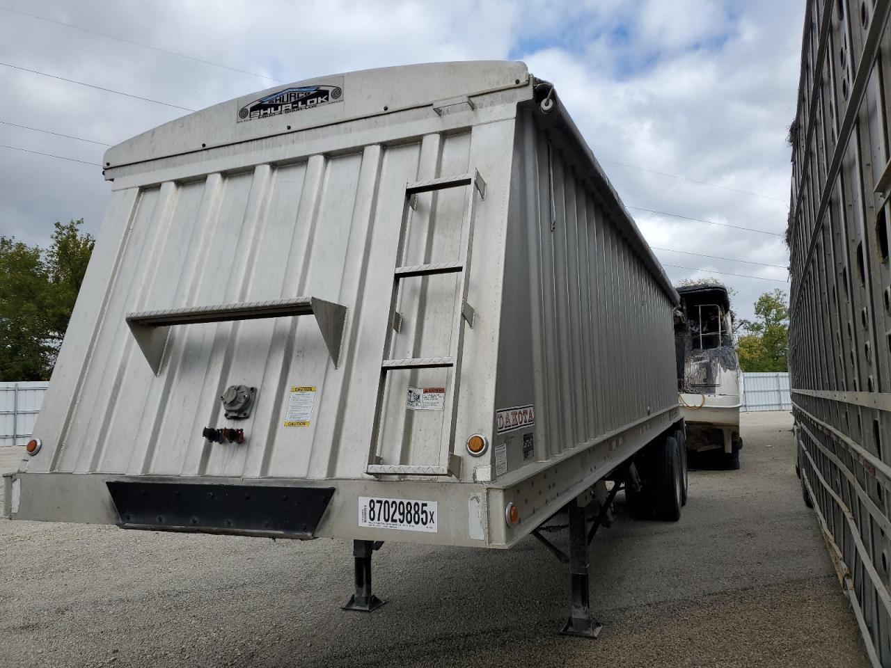 2001 Hawkeye Grain Trailer