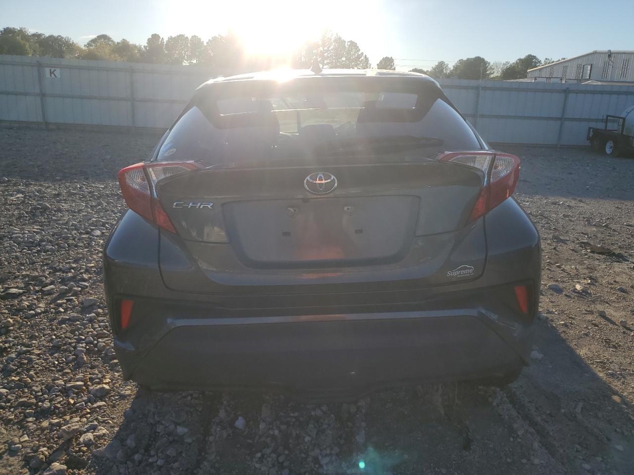 2020 Toyota C-hr xle