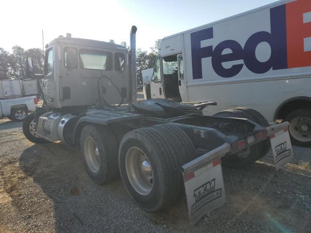 2023 Peterbilt 567 Semi Truck