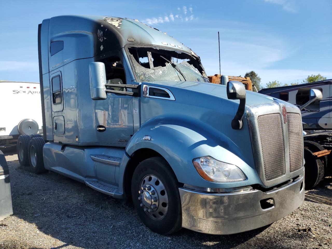 2020 Kenworth T680 Semi Truck
