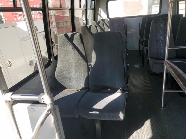 2019 Ford Econoline E350 Super Duty Cutaway Van