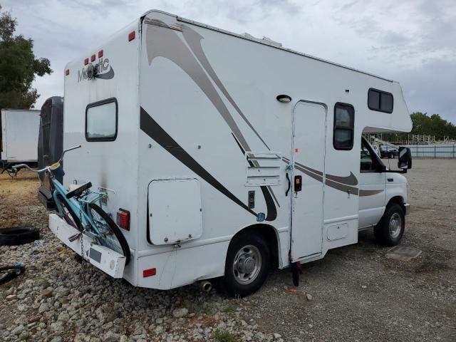 2017 Ford Econoline E350 Super Duty Cutaway Van