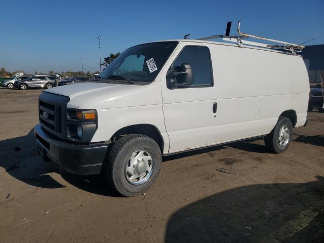 2013 Ford Econoline E250 van
