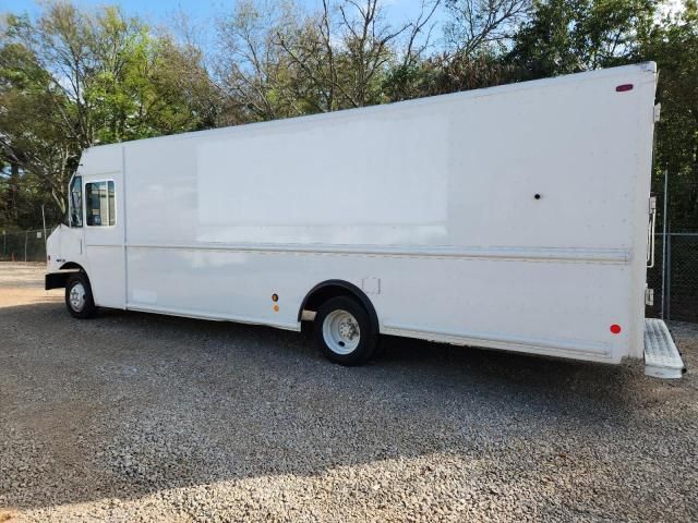 2008 Freightliner MT45 Delivery Truck