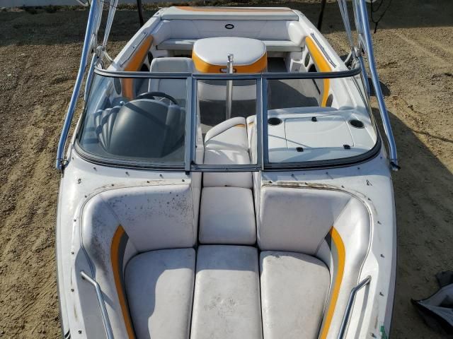 2004 Boat Boat