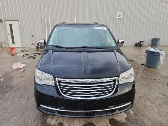 2015 Chrysler Town & Country Touring L