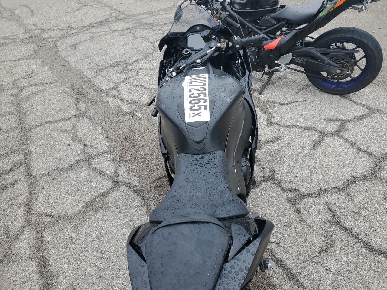 2025 Kawasaki ZX1002 M