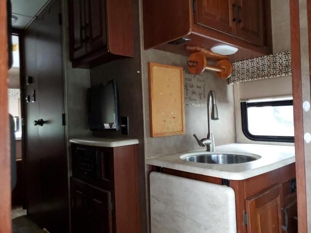 2016 Wildwood 2016 Ford Econoline E450 Super Duty Cutaway Van